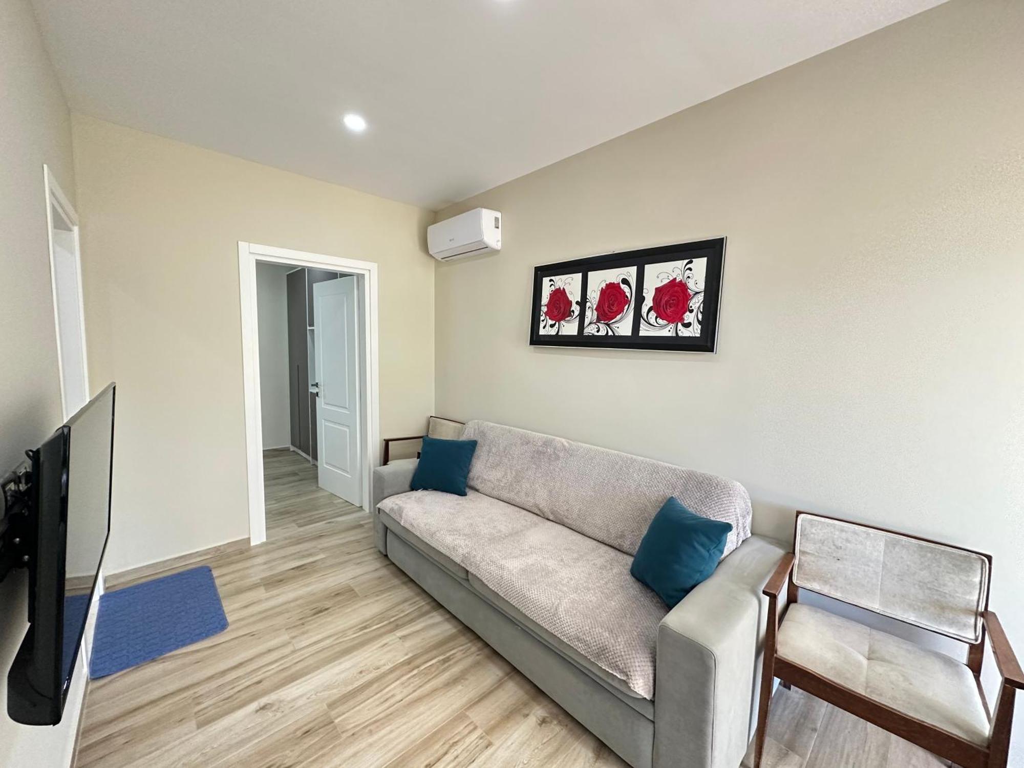 Arial Trinity Suites Влёра Экстерьер фото