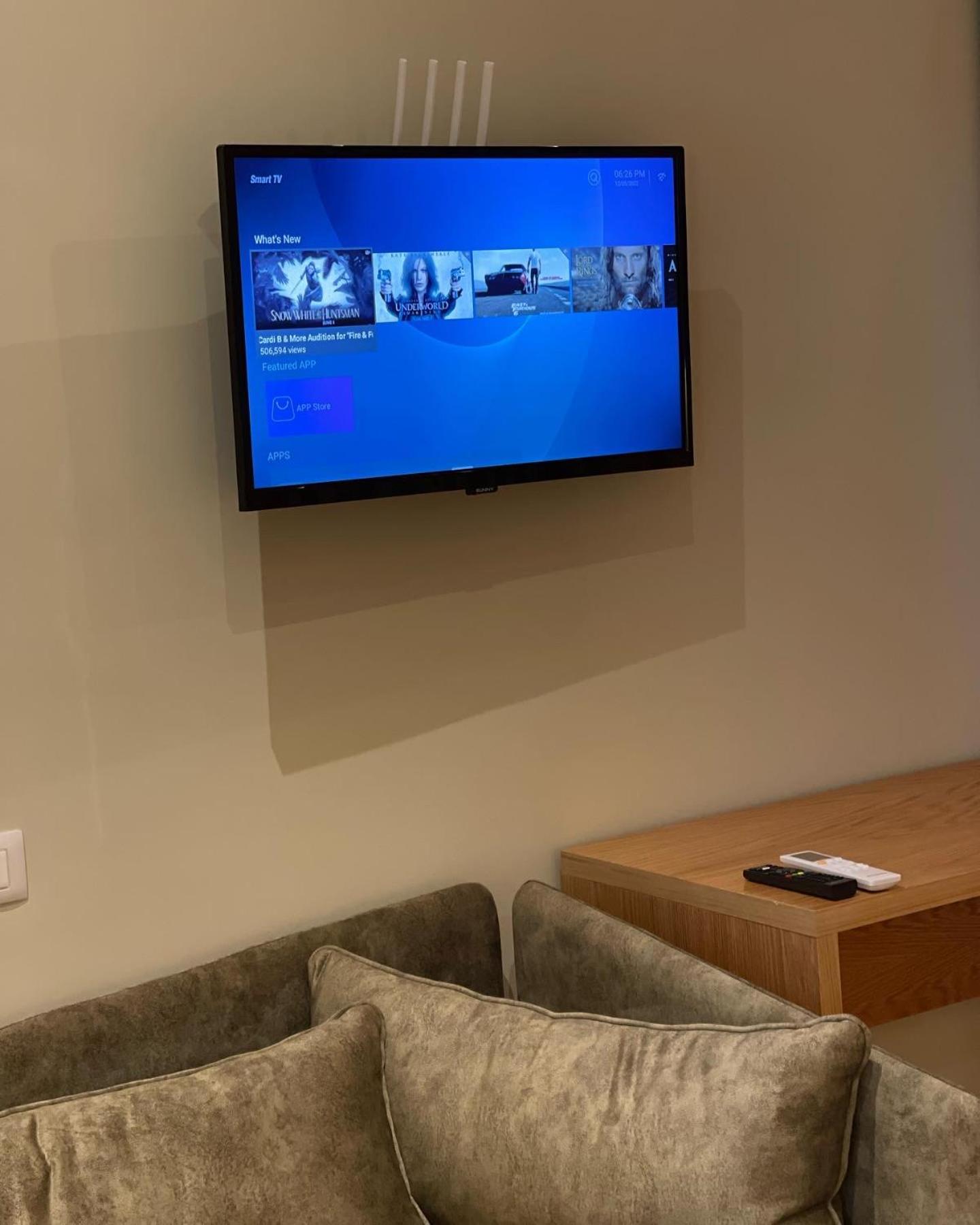 Arial Trinity Suites Влёра Экстерьер фото
